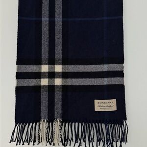 Burberry Men's Navy and Black Check Scarf